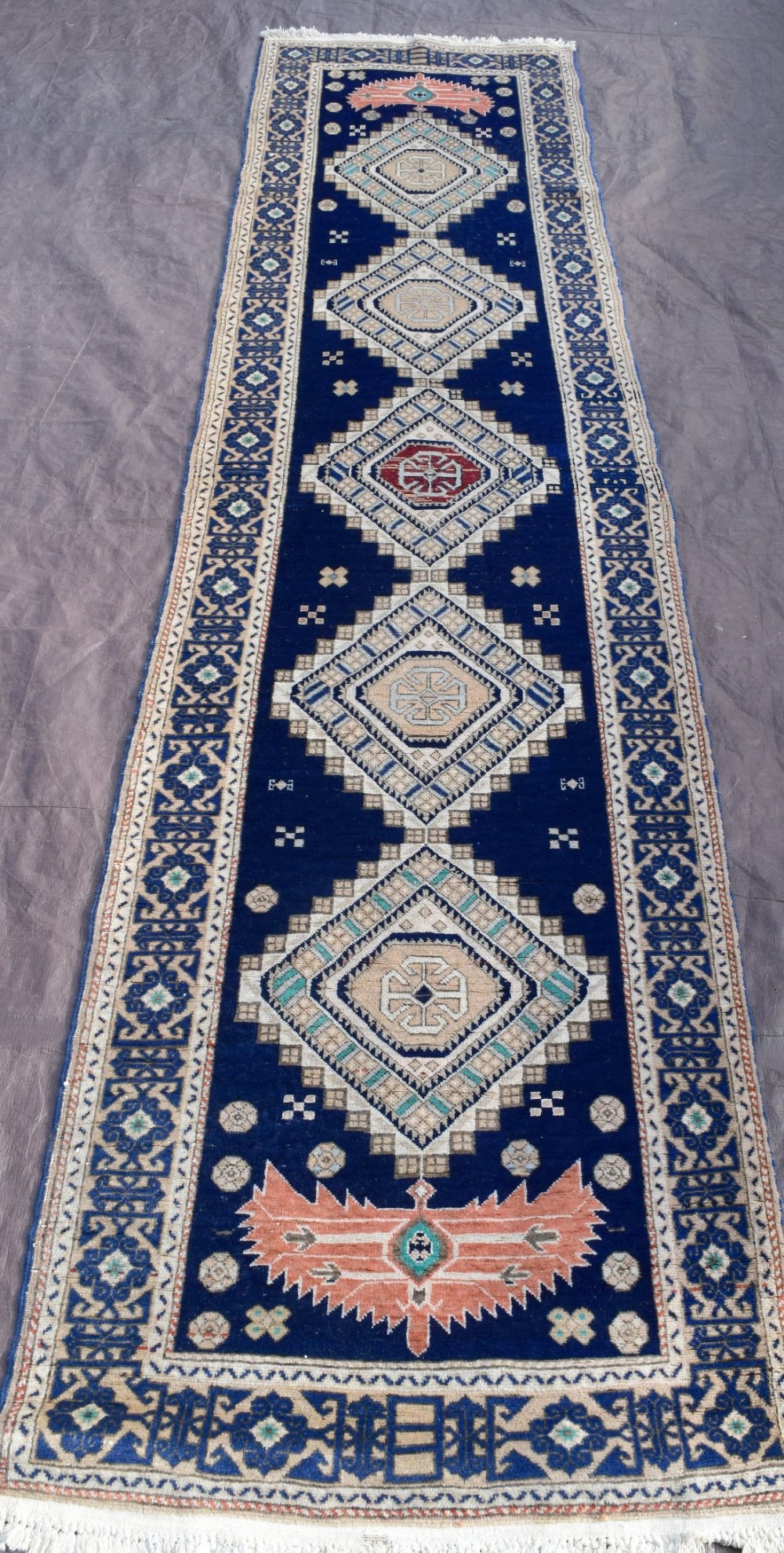 Old Shirvan runner