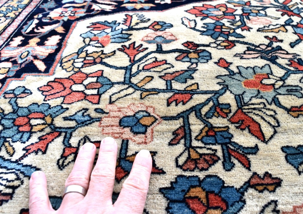Very Fine antique Persian Sarouk Ferahan rug View III