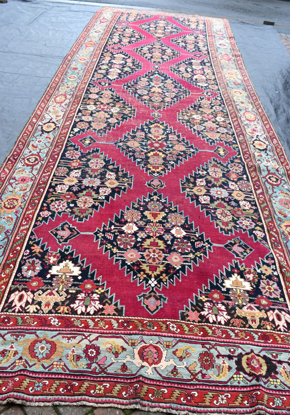 Antique Karagh Kelleh (Gallery) Carpet 619x214cm