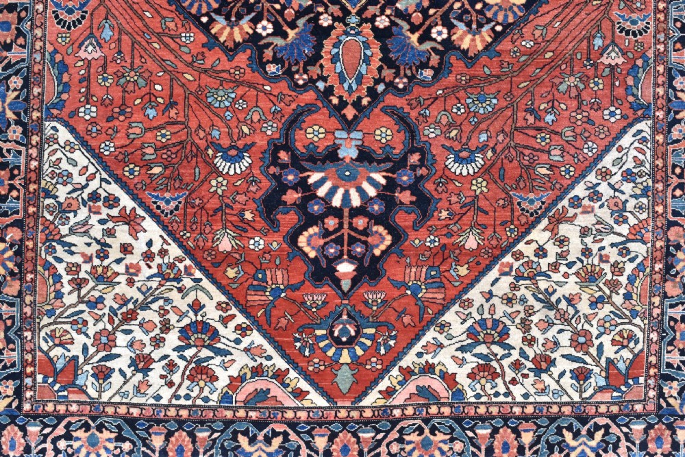 Fine antique Persdian Sarouk Ferahan rug 194x204cm View II
