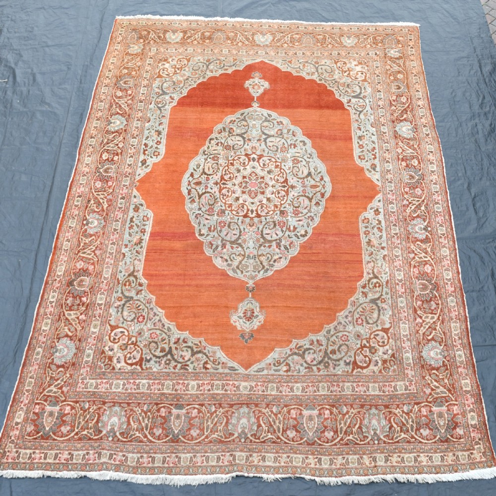 Fine antique Persian Tabriz carpet 400x300cm