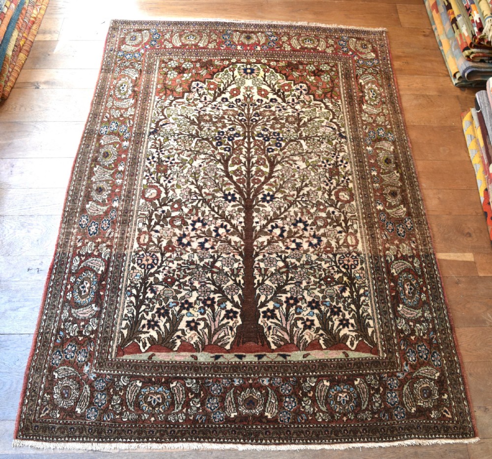 Antique Isfahan prayer rug 202x145cm