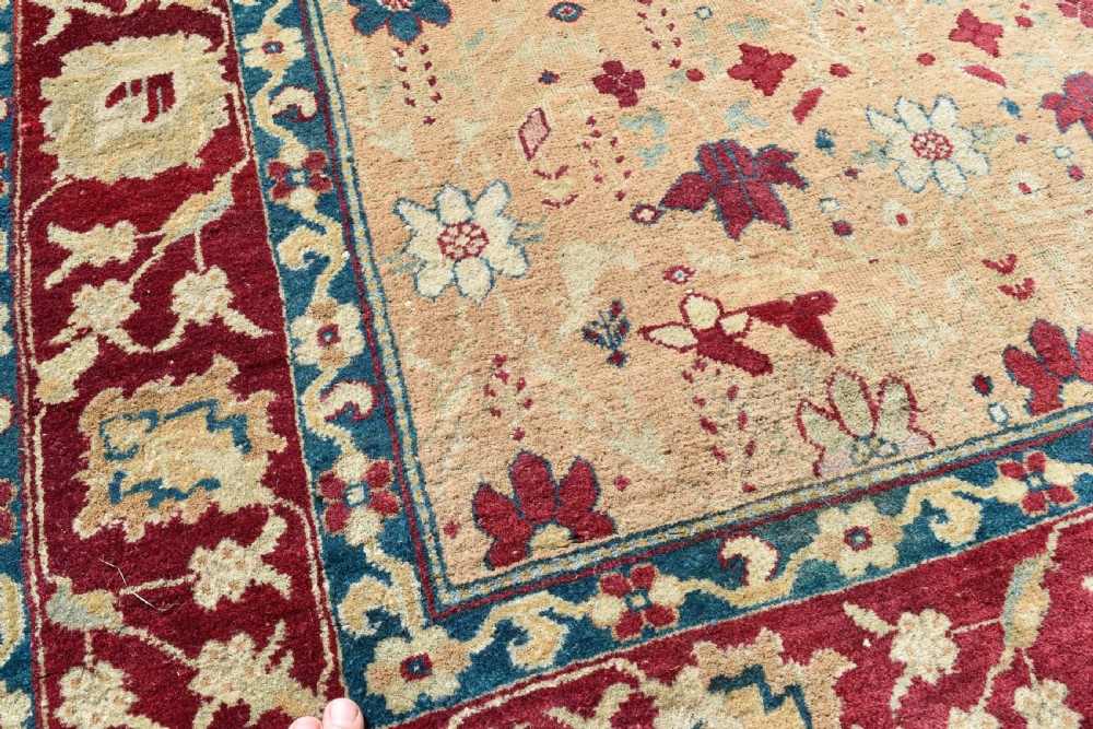 Antique Agra rug 205x108cm View V