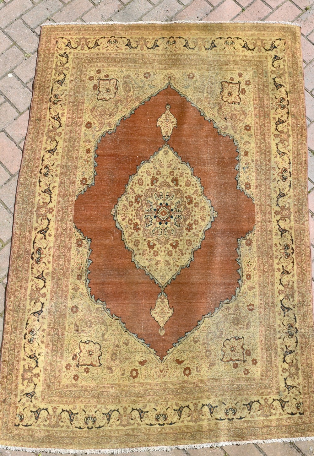 Antique haji Jalili Tabriz rug  178x119cm