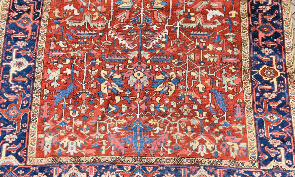 Antique Persian Heriz carpet 348x240cm View II