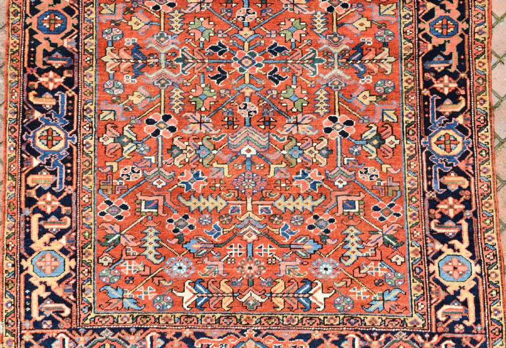 Antique Heriz small carpet 216x157cm View II