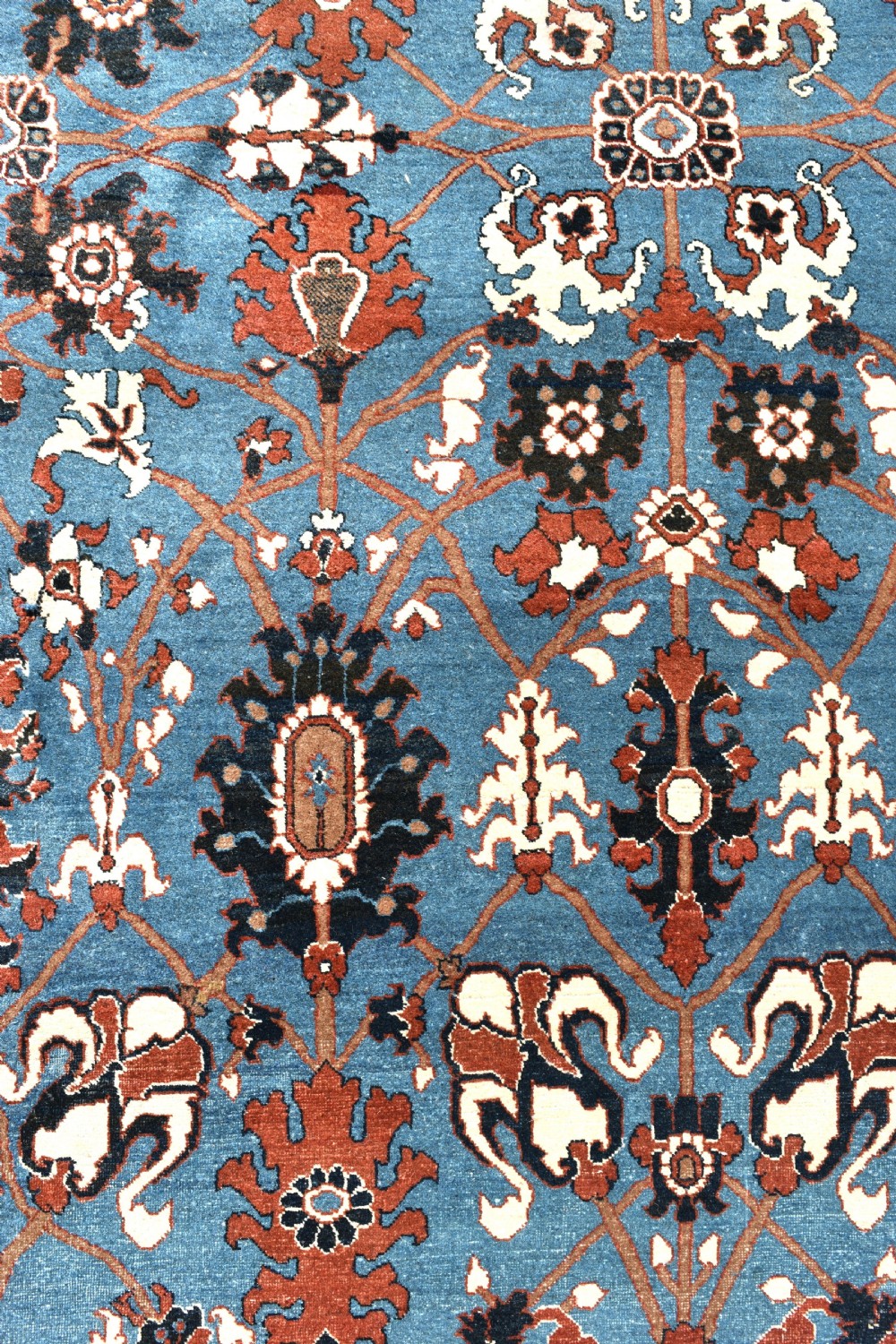 Fine antique Tabriz rug 203x134cm View IV