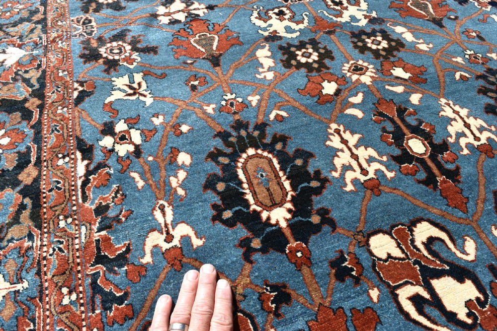 Fine antique Tabriz rug 203x134cm View V