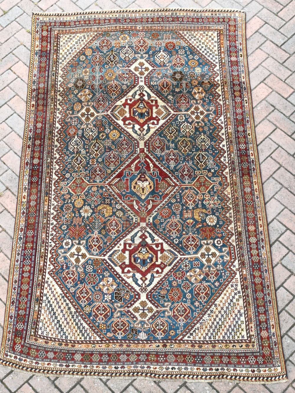 Antique Qasgai carpet 259x153cm
