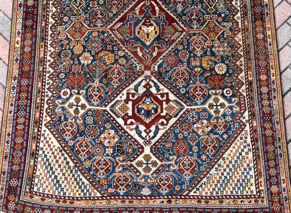 Antique Qasgai carpet 259x153cm View II