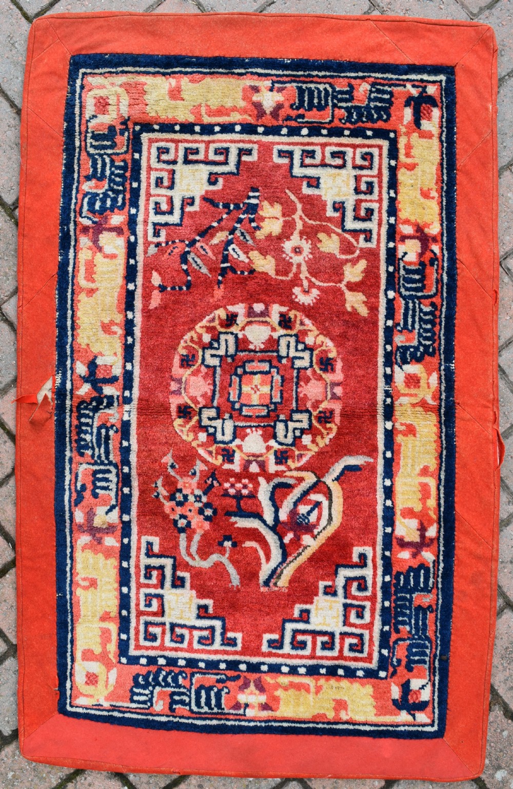 Tibetan saddle top