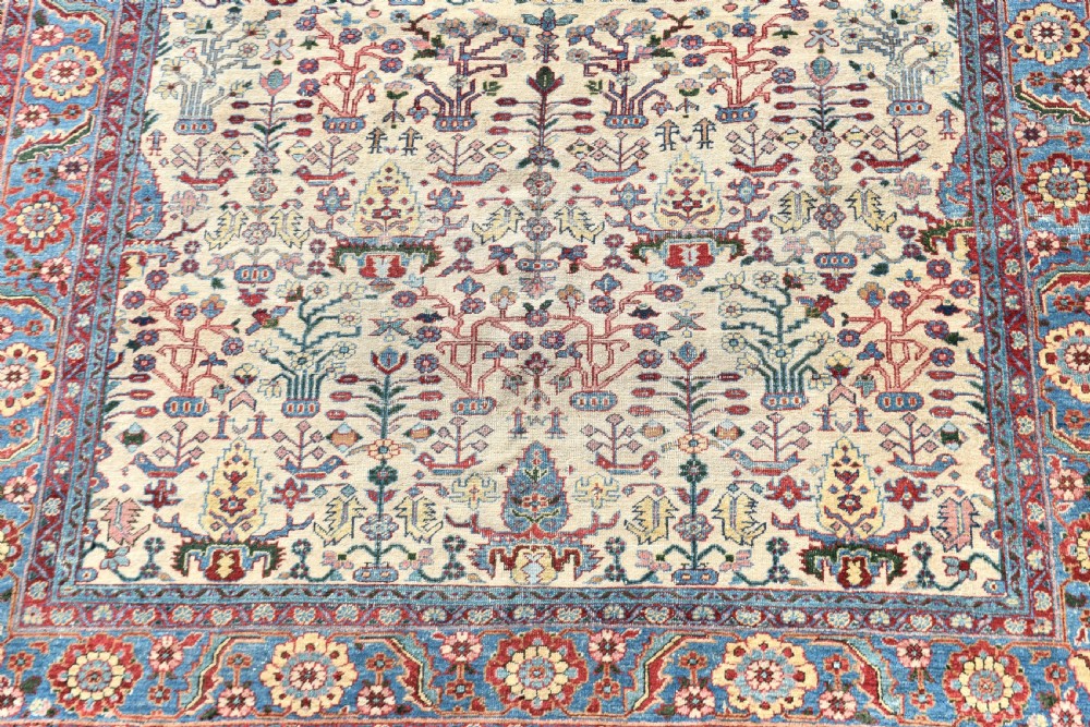 Antique Mahal carpet 346x260cm View IV