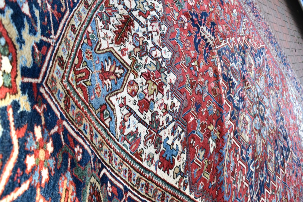 Old Heriz carpet 318x249cm View VI