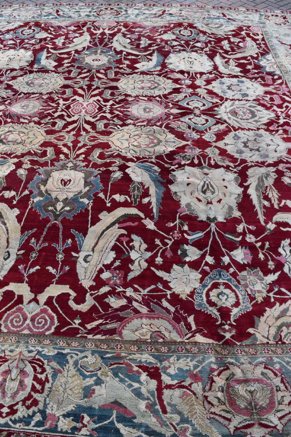Antique Agra carpet 420x382cm View XI
