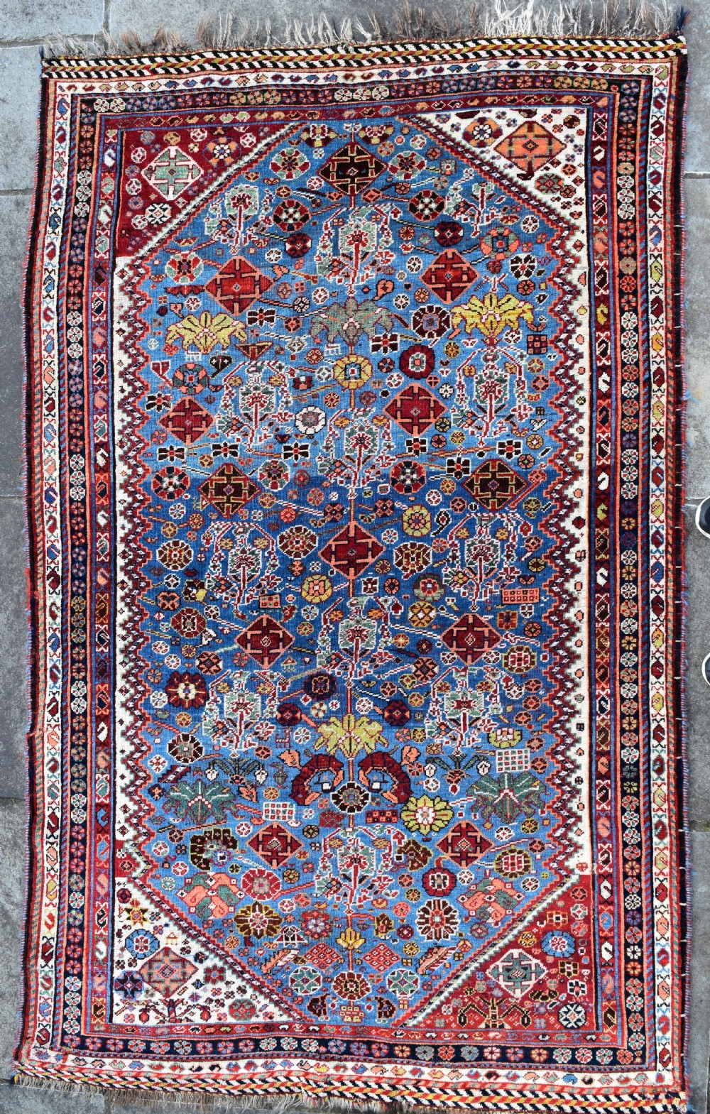 Antique qasgai tribal rug 207x131cm