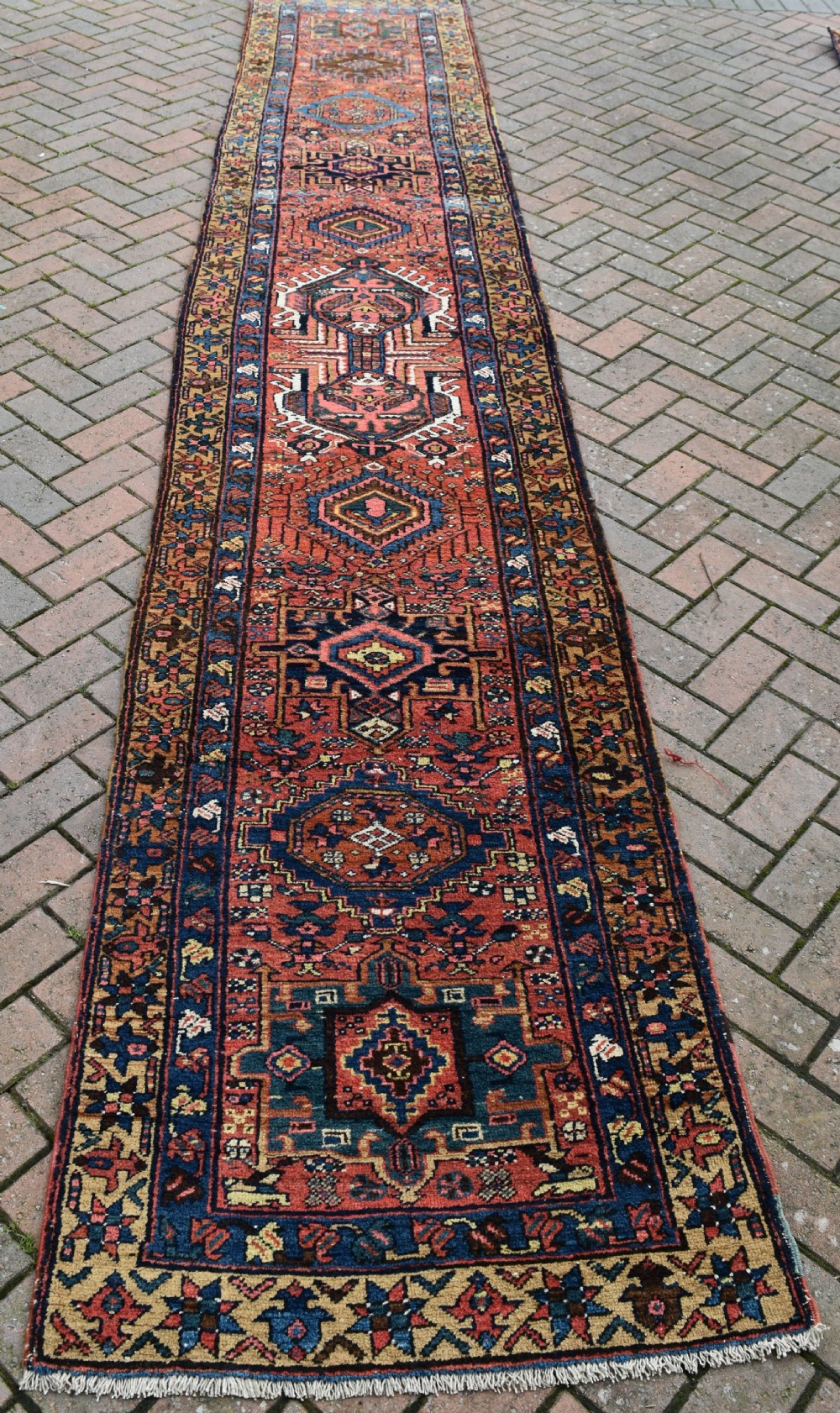 Antique Heriz narrow runner 472x86 cm View II