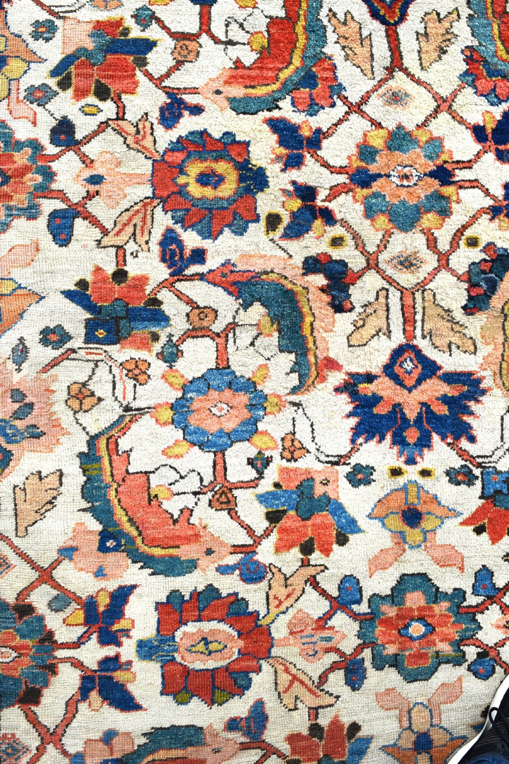 Antique Ivory ground Ferahan carpet 307x250cm View IX