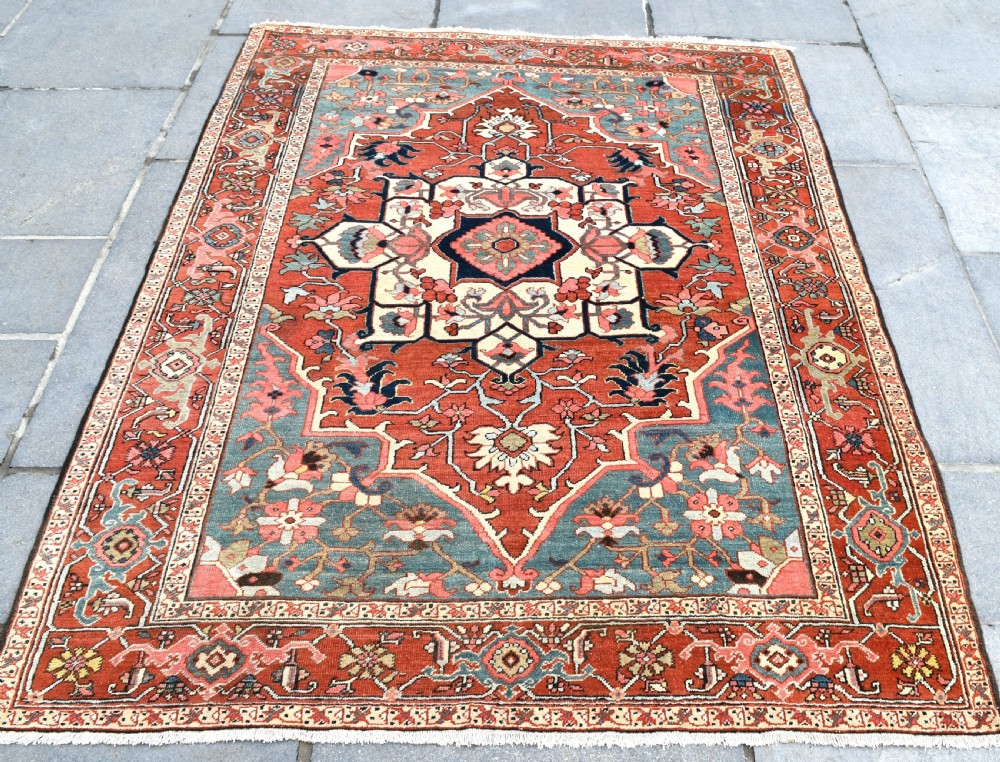 Fine antique small format Heriz rug 200x151cm View II