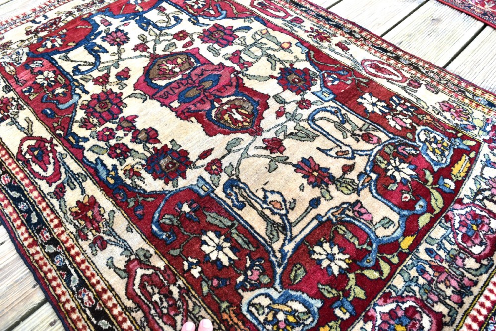Isfahan rug (one of a pair) 115x80cm View III