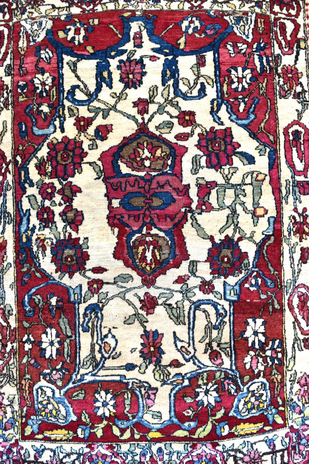 Isfahan rug (one of a pair) 115x80cm View VII