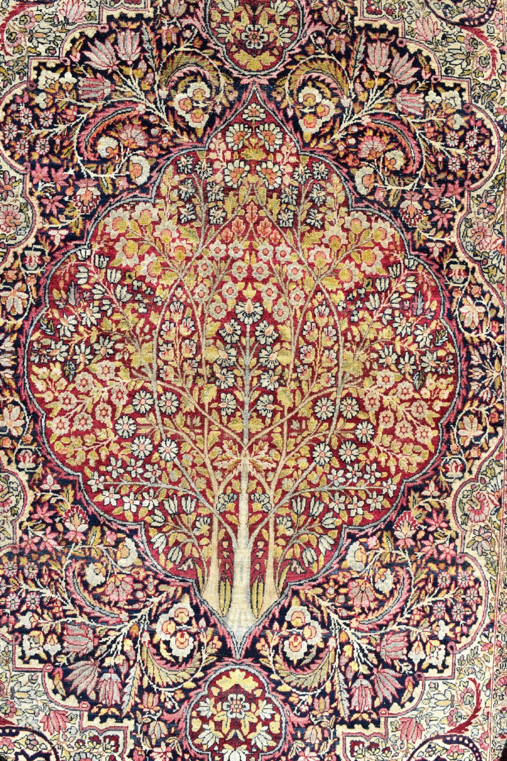 Antique Lavar Kirman rug 219x149 cm View VIII