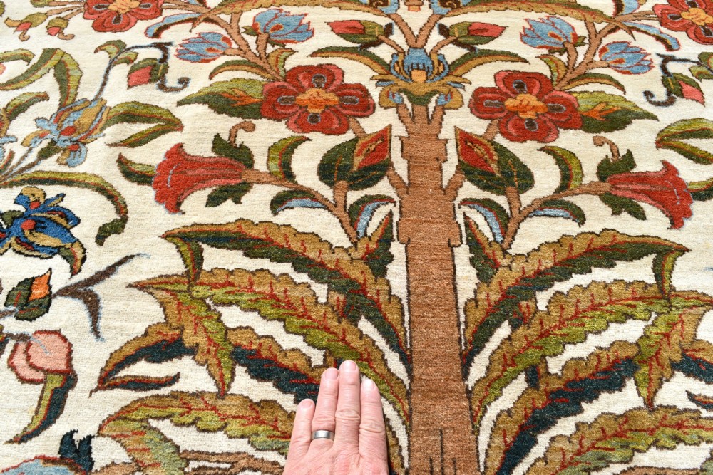 Beautiful old Qum carpet 309x220 cm View IV