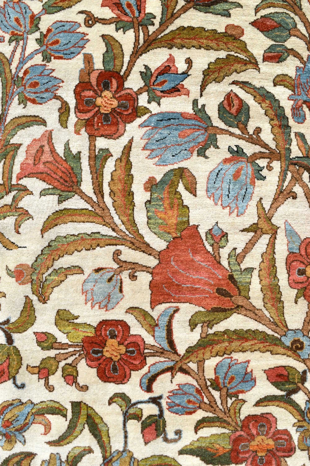 Beautiful old Qum carpet 309x220 cm View XI