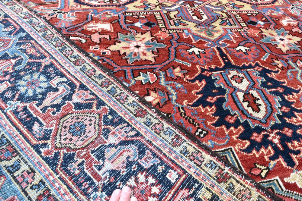Antique Heriz small carpet 300x233 cm View V