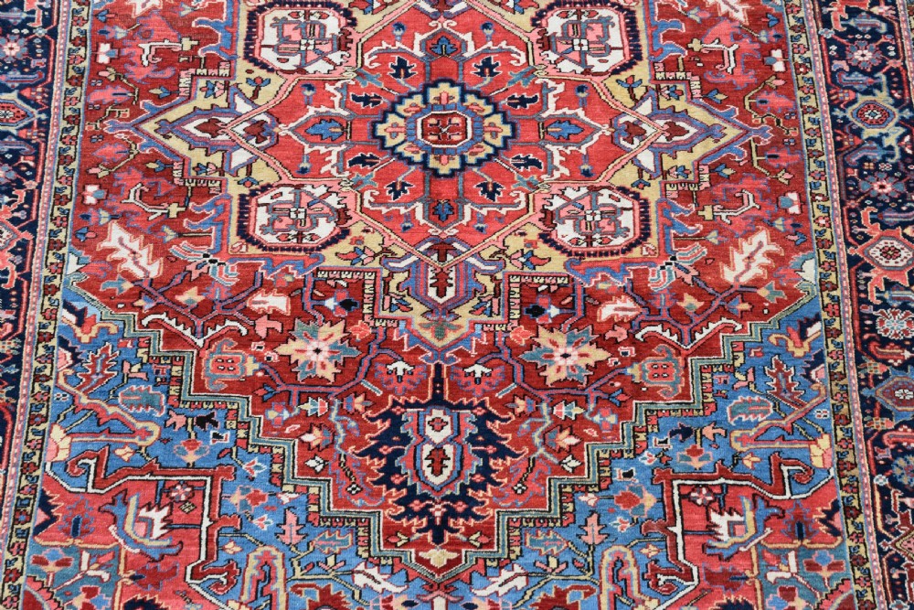 Antique Heriz small carpet 300x233 cm View VII