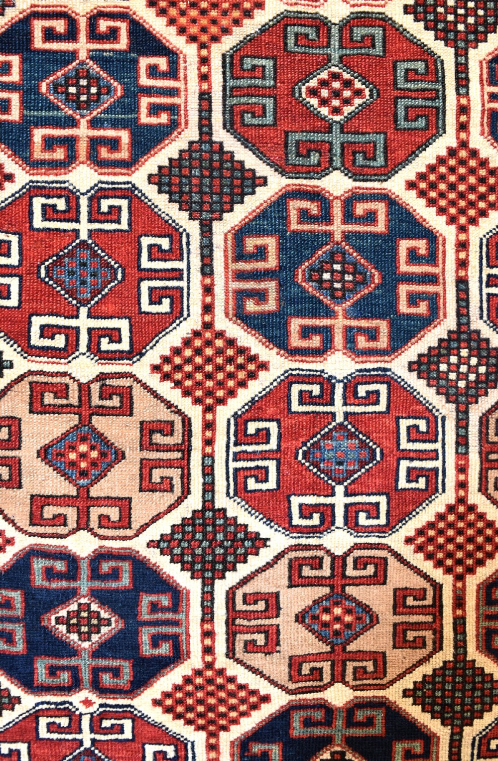 A fine and rare Caucasian Moghan prayer rug 160x91 cm View II