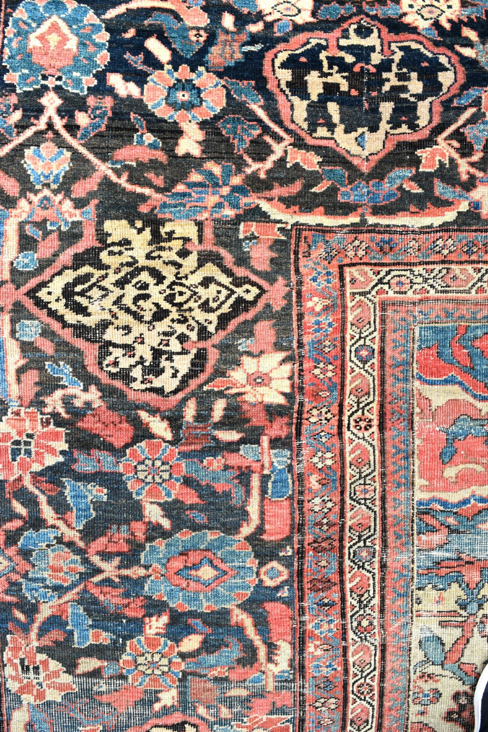 oversize antique Ferahan carpet 490x377 cm View II