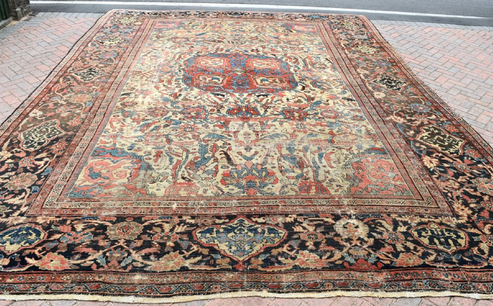 oversize antique Ferahan carpet 490x377 cm View IV