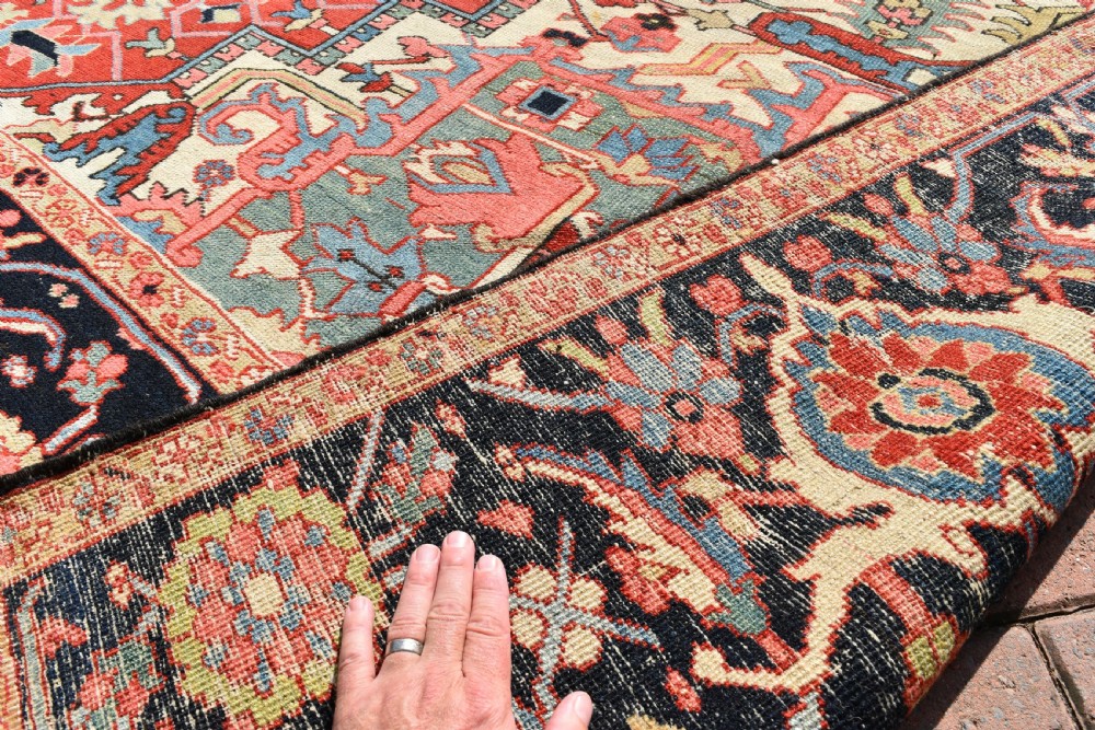 Fine antique Heriz carpet 347x261 cm View IX