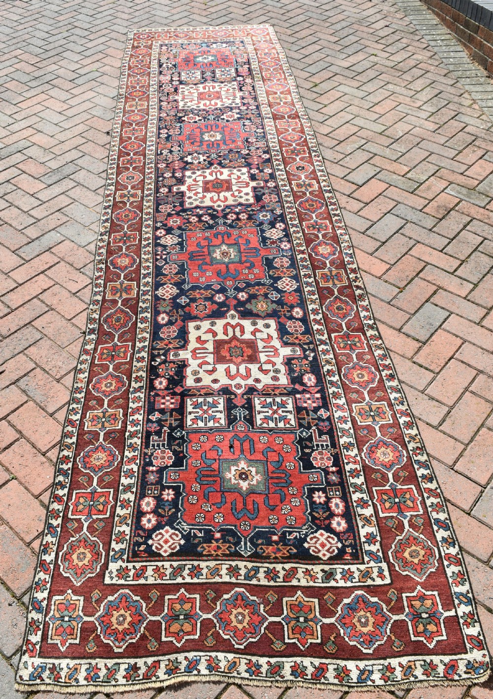 Early Karaja runner 405x106 cm View II