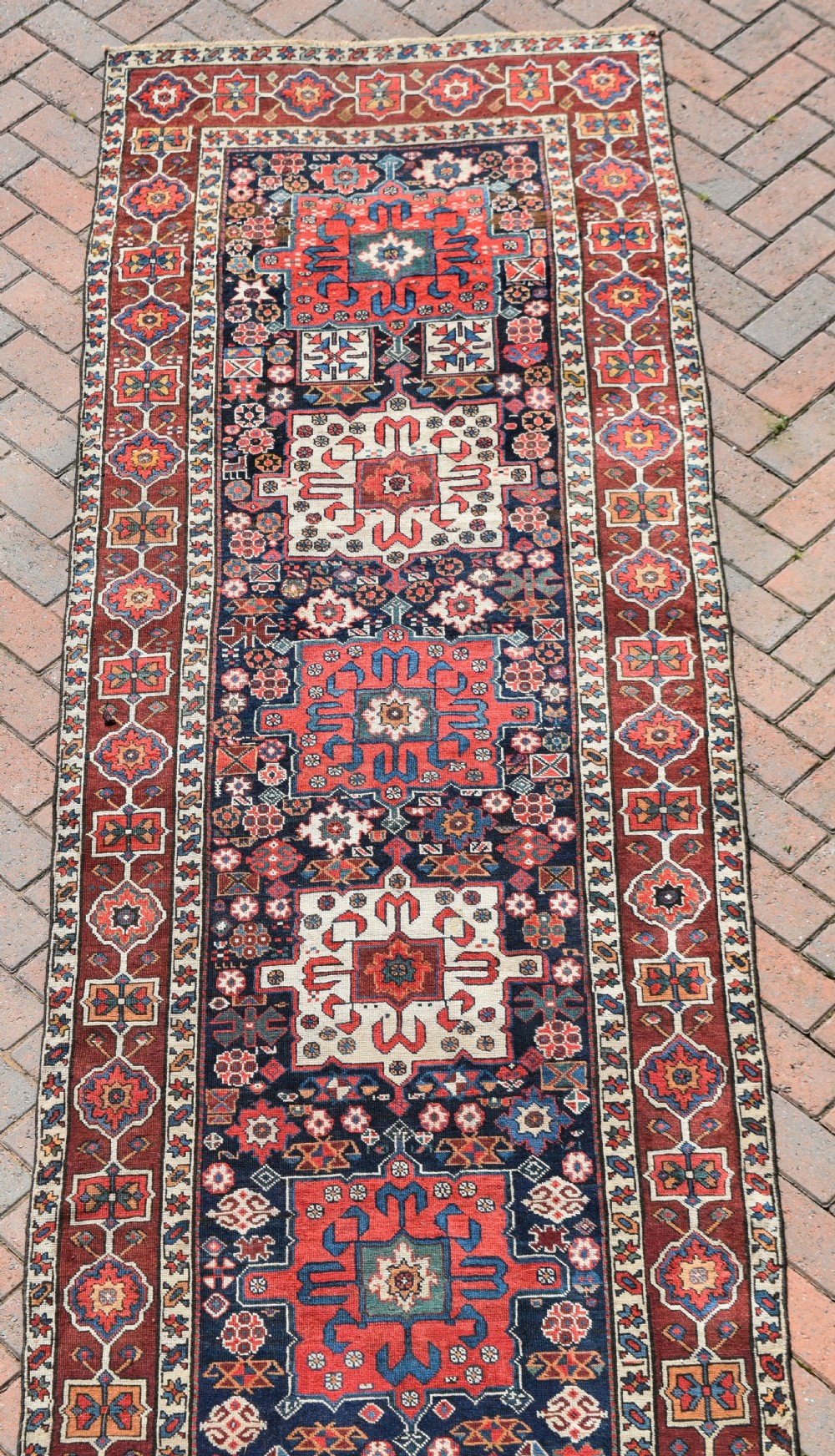 Early Karaja runner 405x106 cm View VI