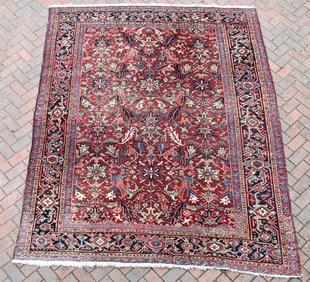 Old Heriz carpet 298x232cm View V