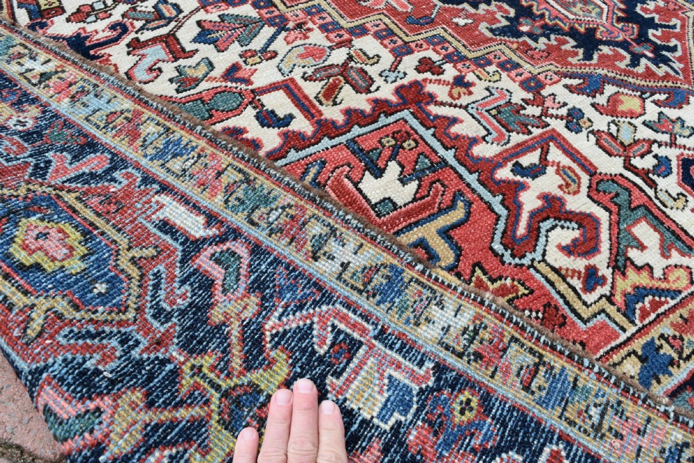 Antique Heriz carpet 306 x212cm View III