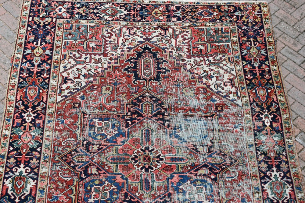 Antique Heriz carpet 306 x212cm View VII