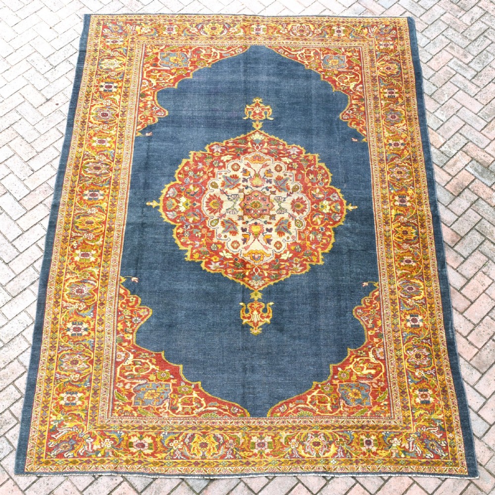 Fine antique Sultanabad small carpet 305x230cm