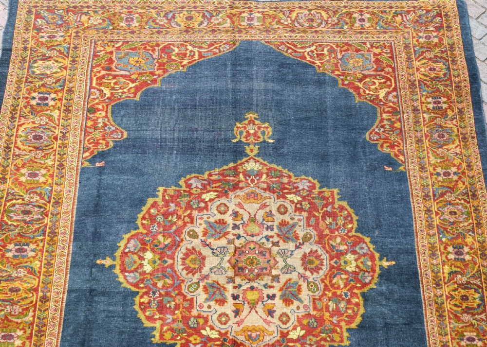 Fine antique Sultanabad small carpet 305x230cm View III