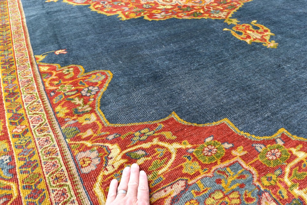 Fine antique Sultanabad small carpet 305x230cm View V