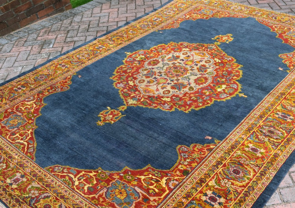 Fine antique Sultanabad small carpet 305x230cm View VII