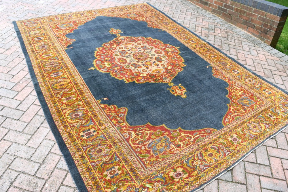 Fine antique Sultanabad small carpet 305x230cm View VIII