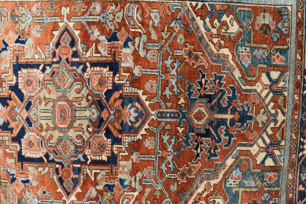 Antique Heriz rug 197x143cm View IX