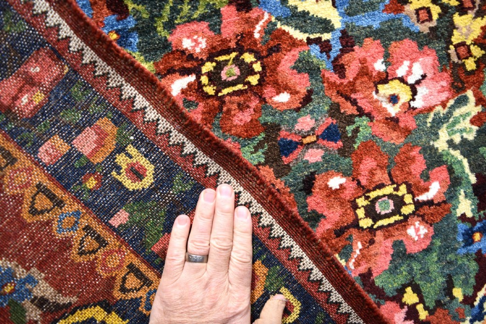 Fine Old Baktiari rug 195x151cm View II