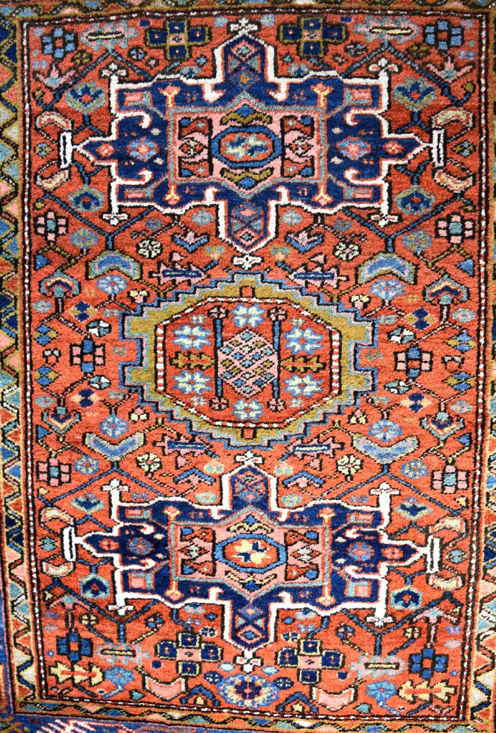 Antique Heriz small rug 137x109cm View V