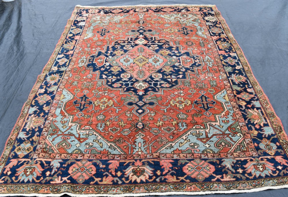 Antique Heriz small format carpet 263x191cm View VI