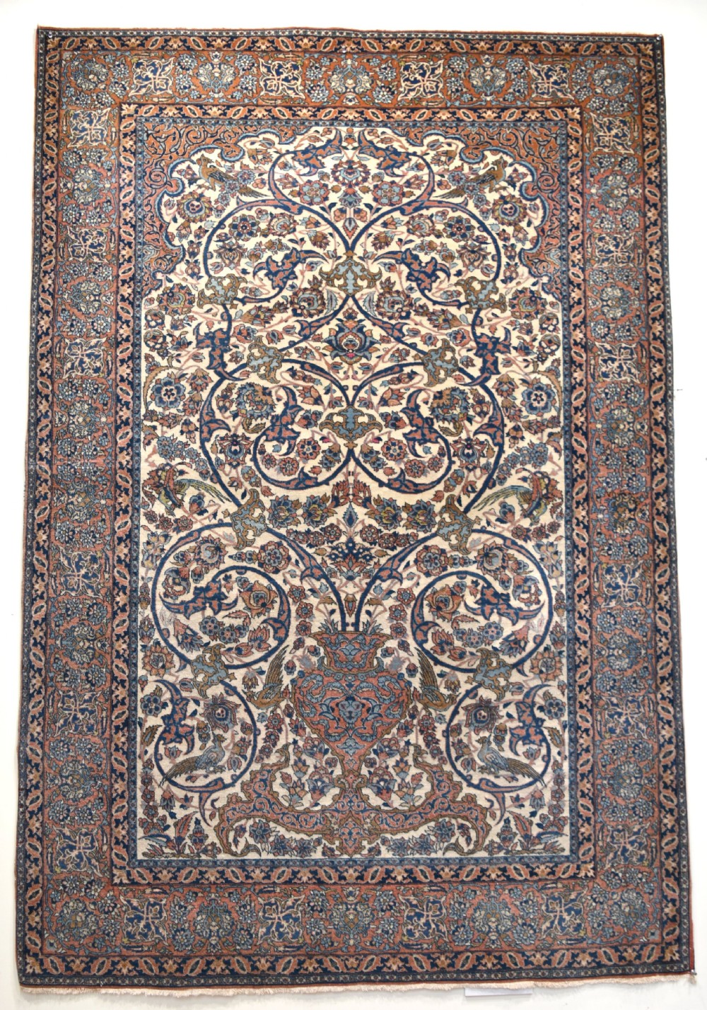 An antique Isfahan prayer rug 207x145 cm