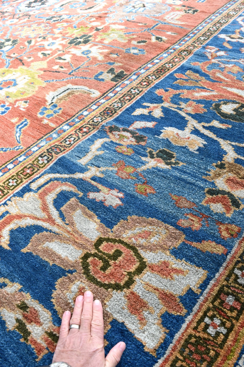 Antique oversize Ziegler carpet 491x408 cm View V