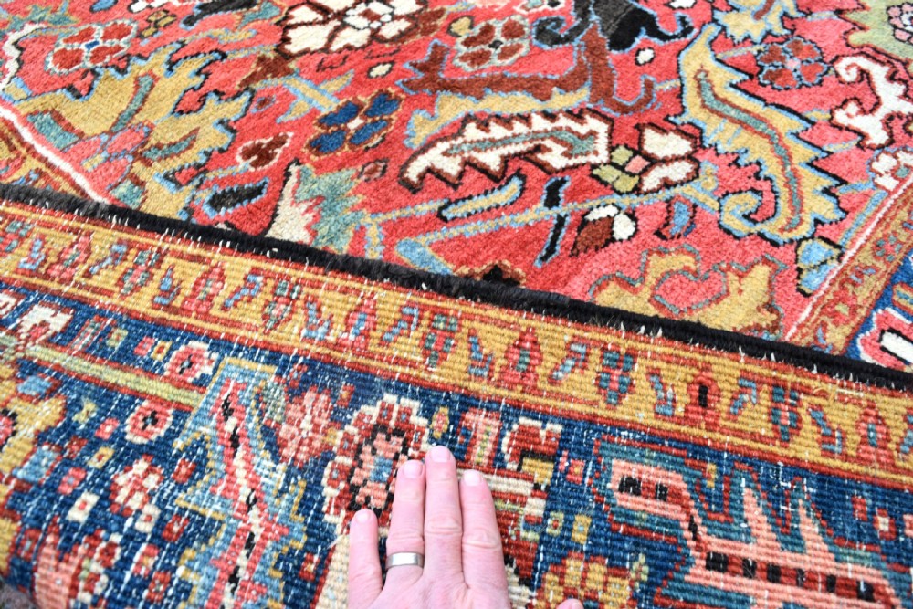 Antique Heriz carpet 293x224cm View V